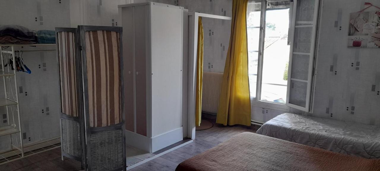 Le Parisien Hotel Saintes Kültér fotó
