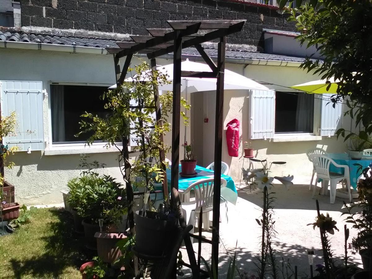 Le Parisien Hotel Saintes Kültér fotó